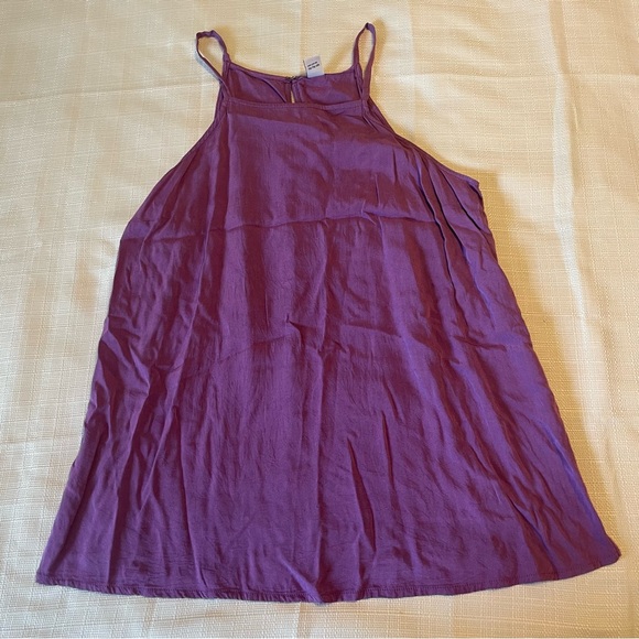 Old Navy Small Purple Spaghetti Strap Tank Top Teardrop Back Clasp Side Slit - Picture 1 of 10